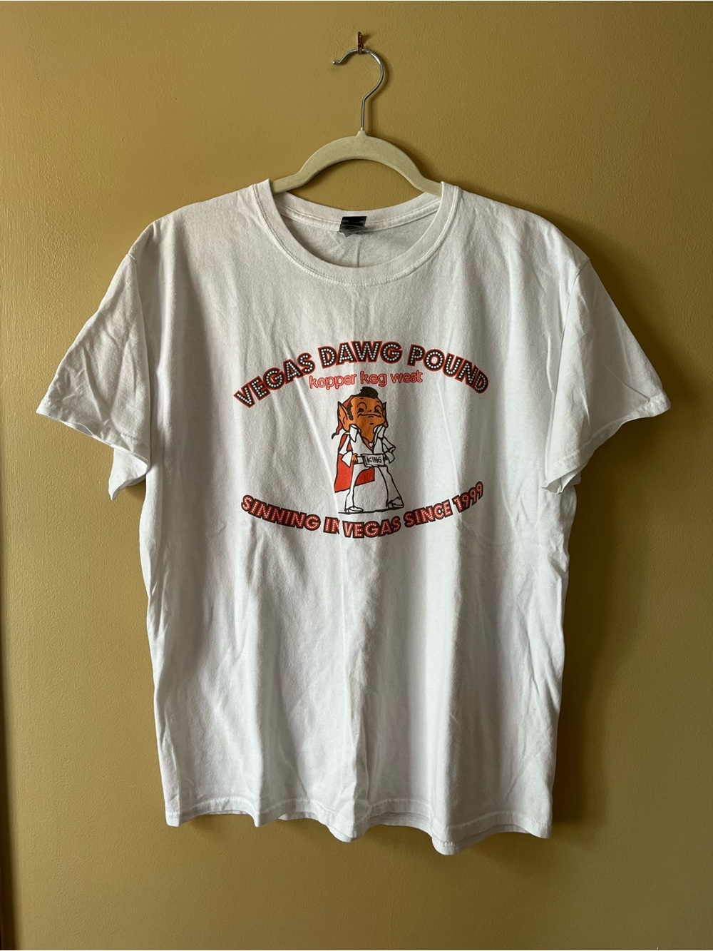 Vegas Dawg Pound Cleveland Browns Grapic T-Shirt - White